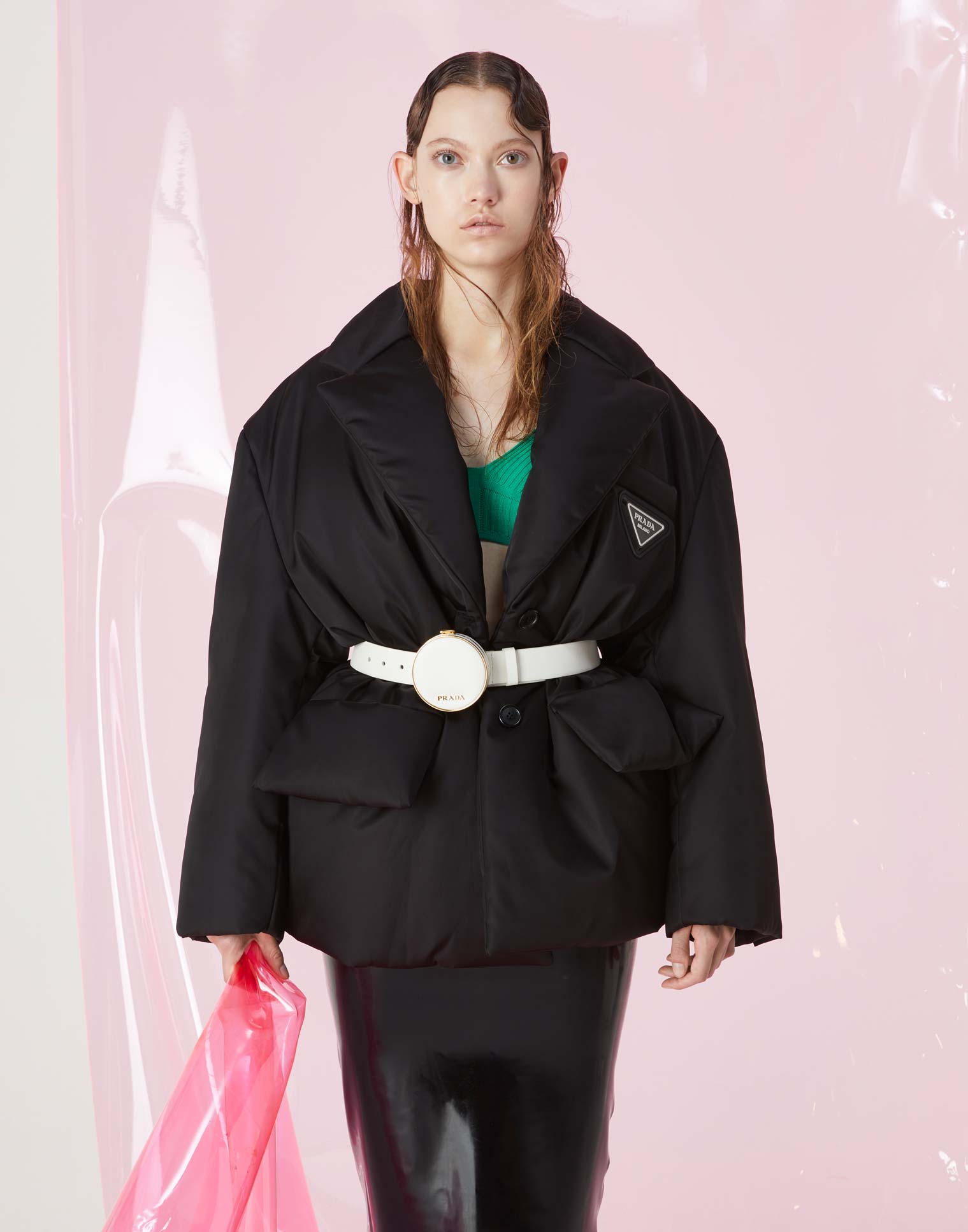 L'Officiel Austria La Vie en Plastique editoriale di moda