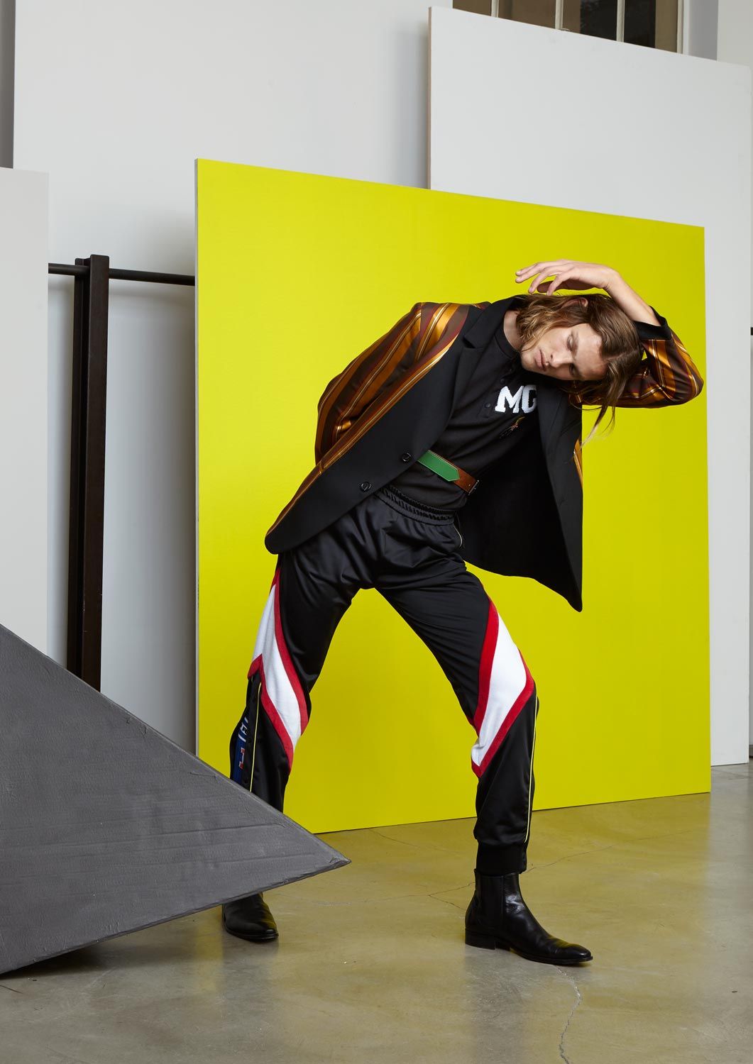MG4 COULTURE AW2018 Milan catalogue and campaign 2017